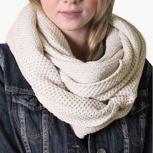 Collectioneighteen Cream Round Neck Circle Scarf